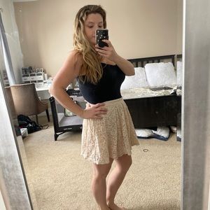 Forever21 cream lace mini skirt